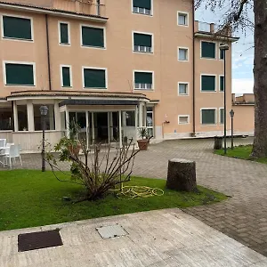 Park Villamaria 3*, Albano Laziale Włochy