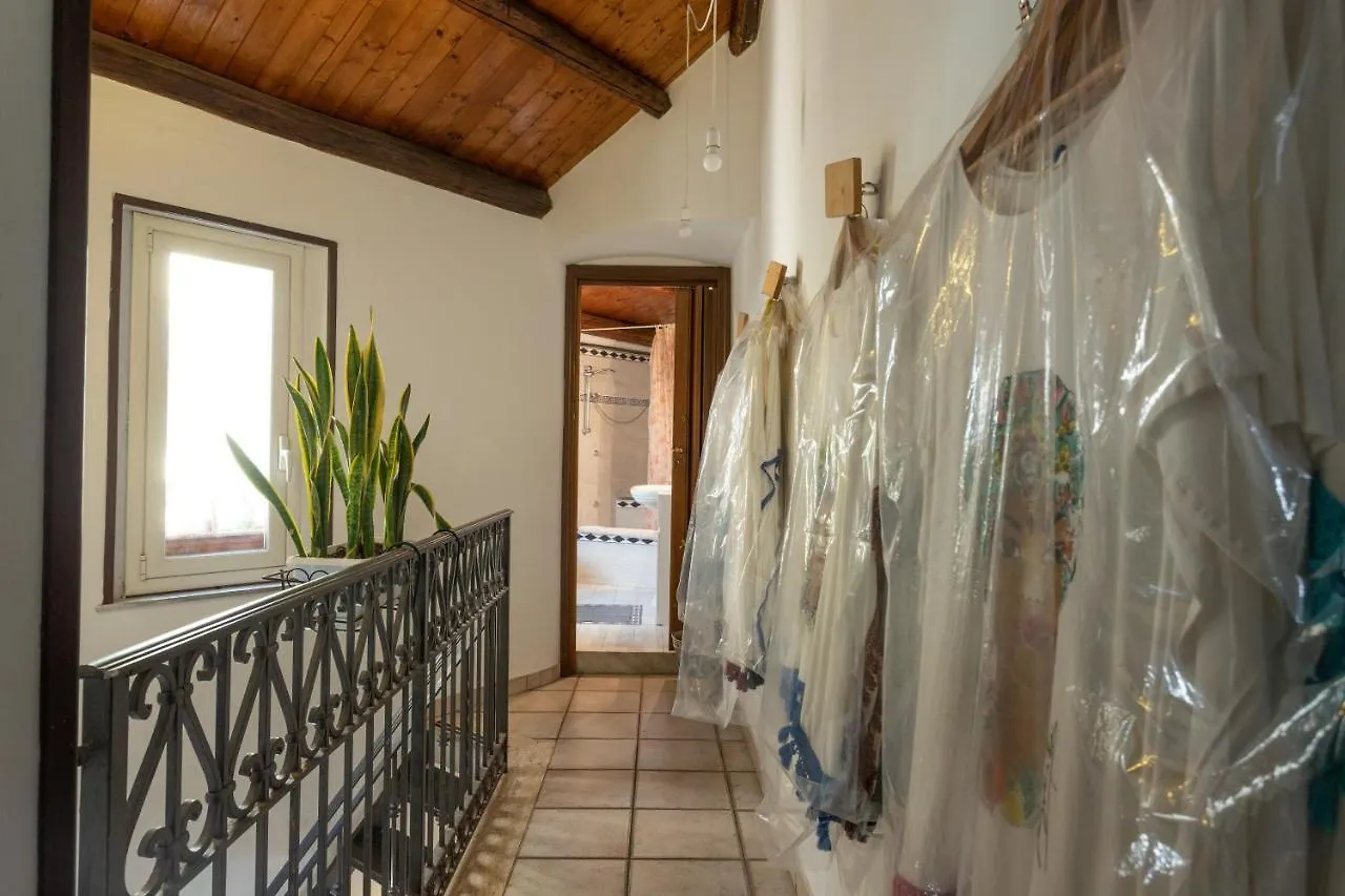 Guest house Zefiro Rooms Catania Italy