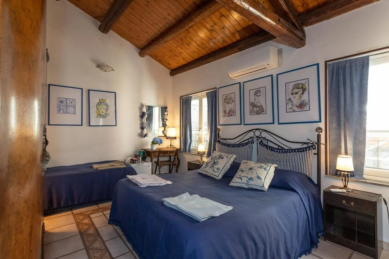 Zefiro Rooms Catania Italy